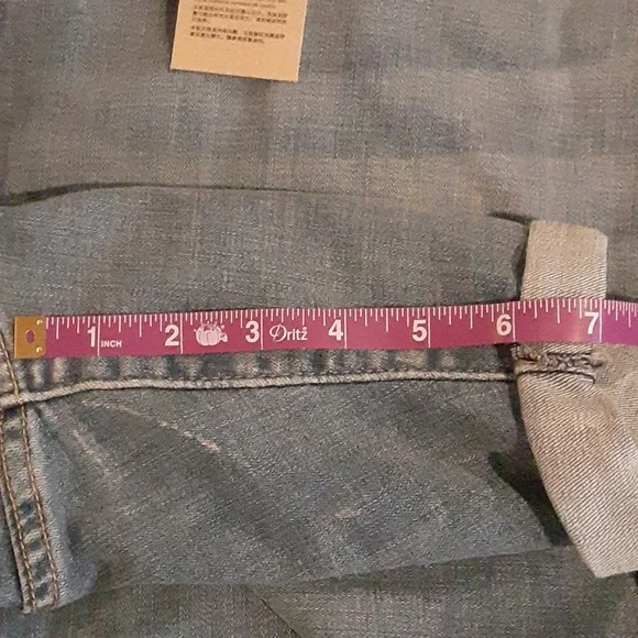 Levi's Women's Denim Mid Length Shorts Size 22W - Picture 5 of 8